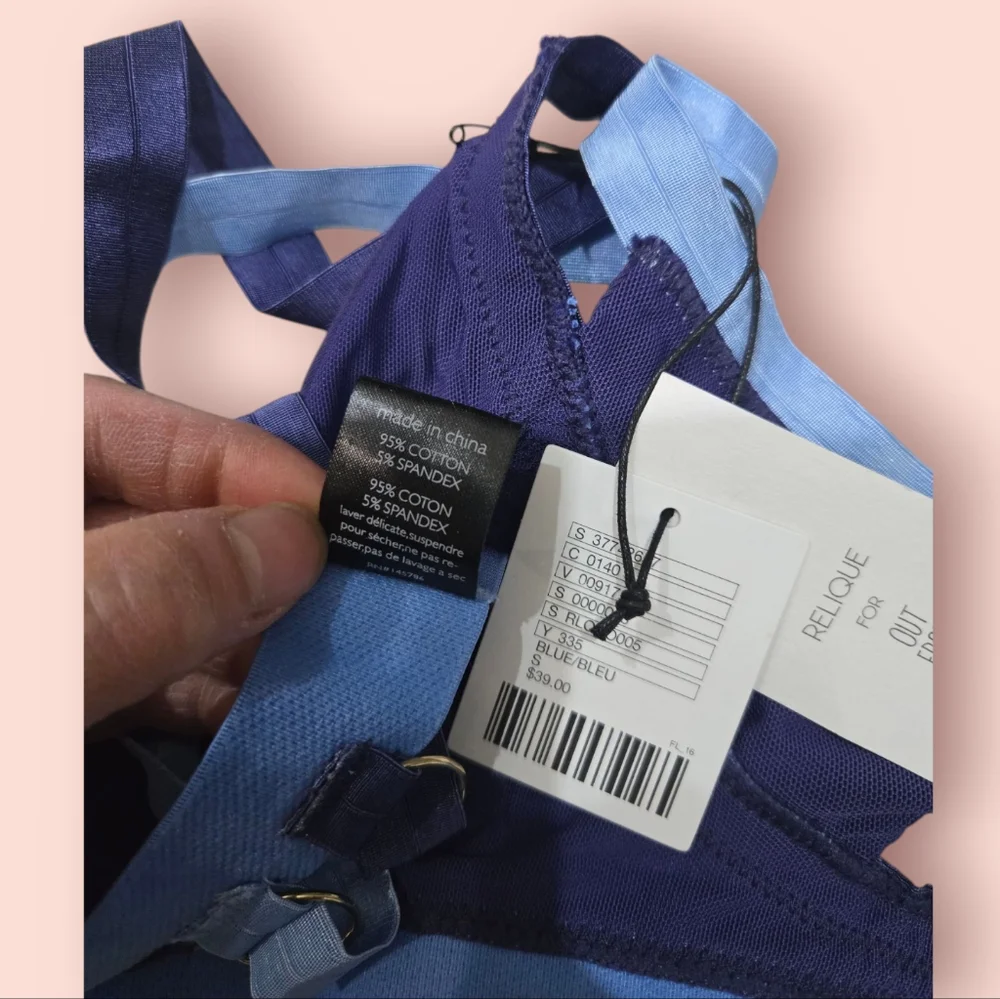 NWT Urban Outfitters Cut Out Active Doubled Bra S